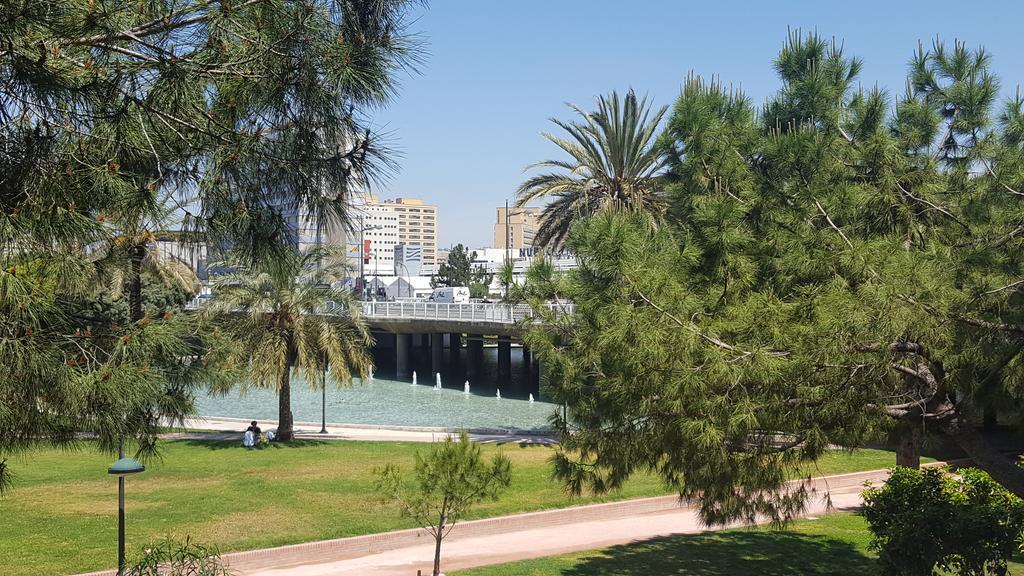 Domus Valencia Apartamentos Loft Zona Pechina エクステリア 写真
